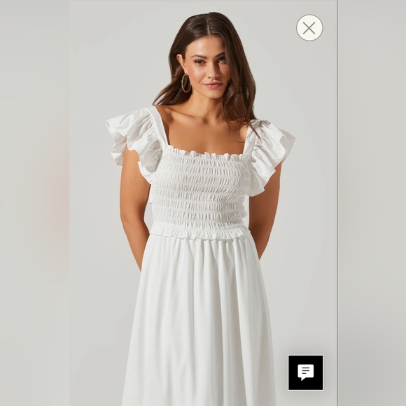 Astr the Label FLUTTER SLEEVE MIDI DRESS - Picture 2 of 4